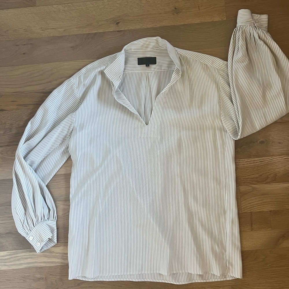 Nili Lotan 100% silk blouse size L